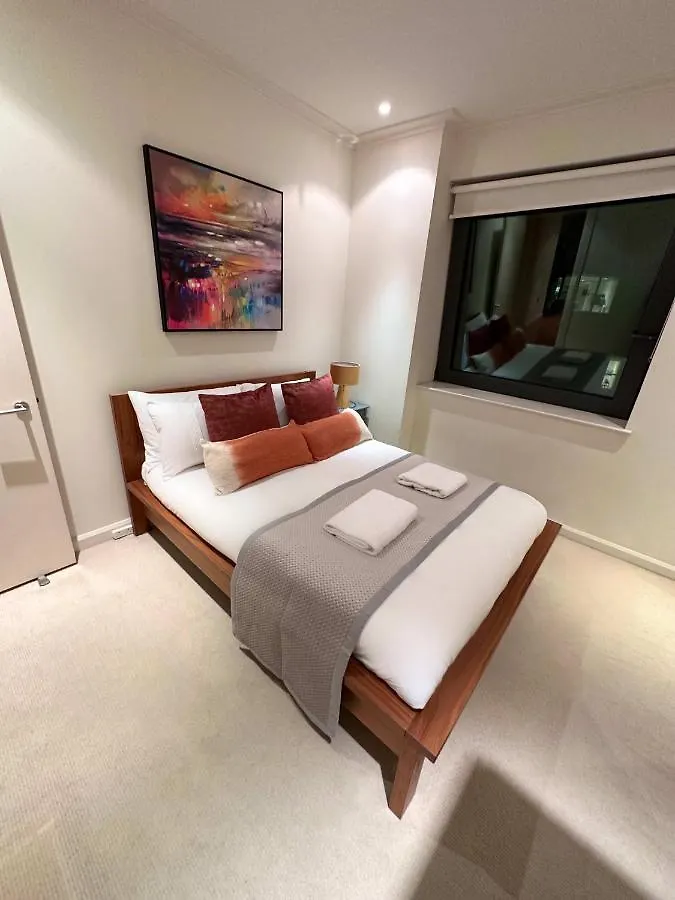 New Spacious 2 Bedroom Apartment With Balcony Λονδίνο 0*,  Ηνωμένο Βασίλειο