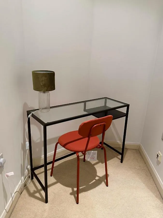 New Spacious 2 Bedroom Apartment With Balcony Λονδίνο Ηνωμένο Βασίλειο