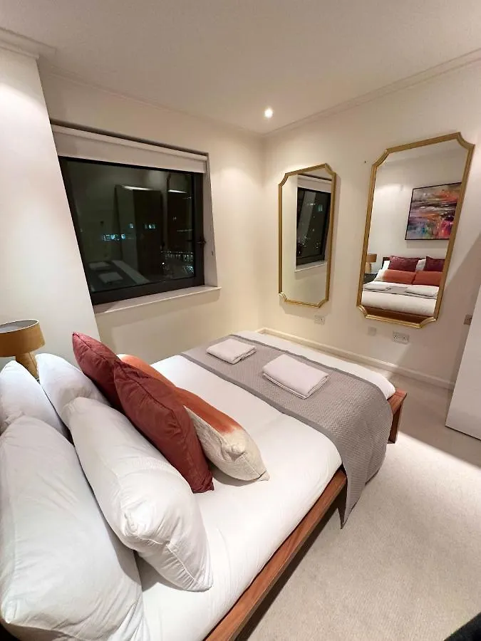 New Spacious 2 Bedroom Apartment With Balcony Λονδίνο 0*,  Ηνωμένο Βασίλειο